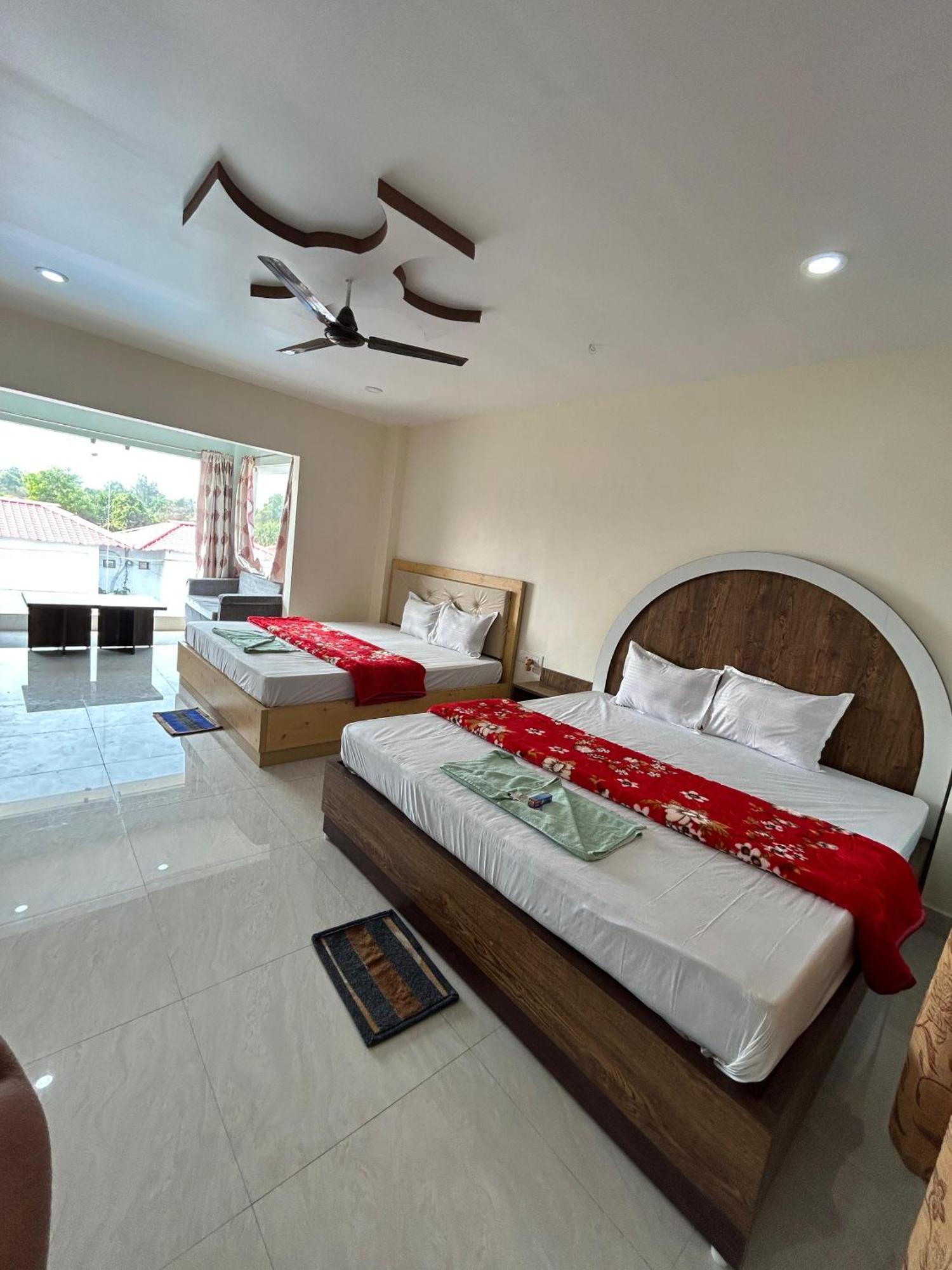 Prantik Hotel And Resorts Tajpur Exterior photo