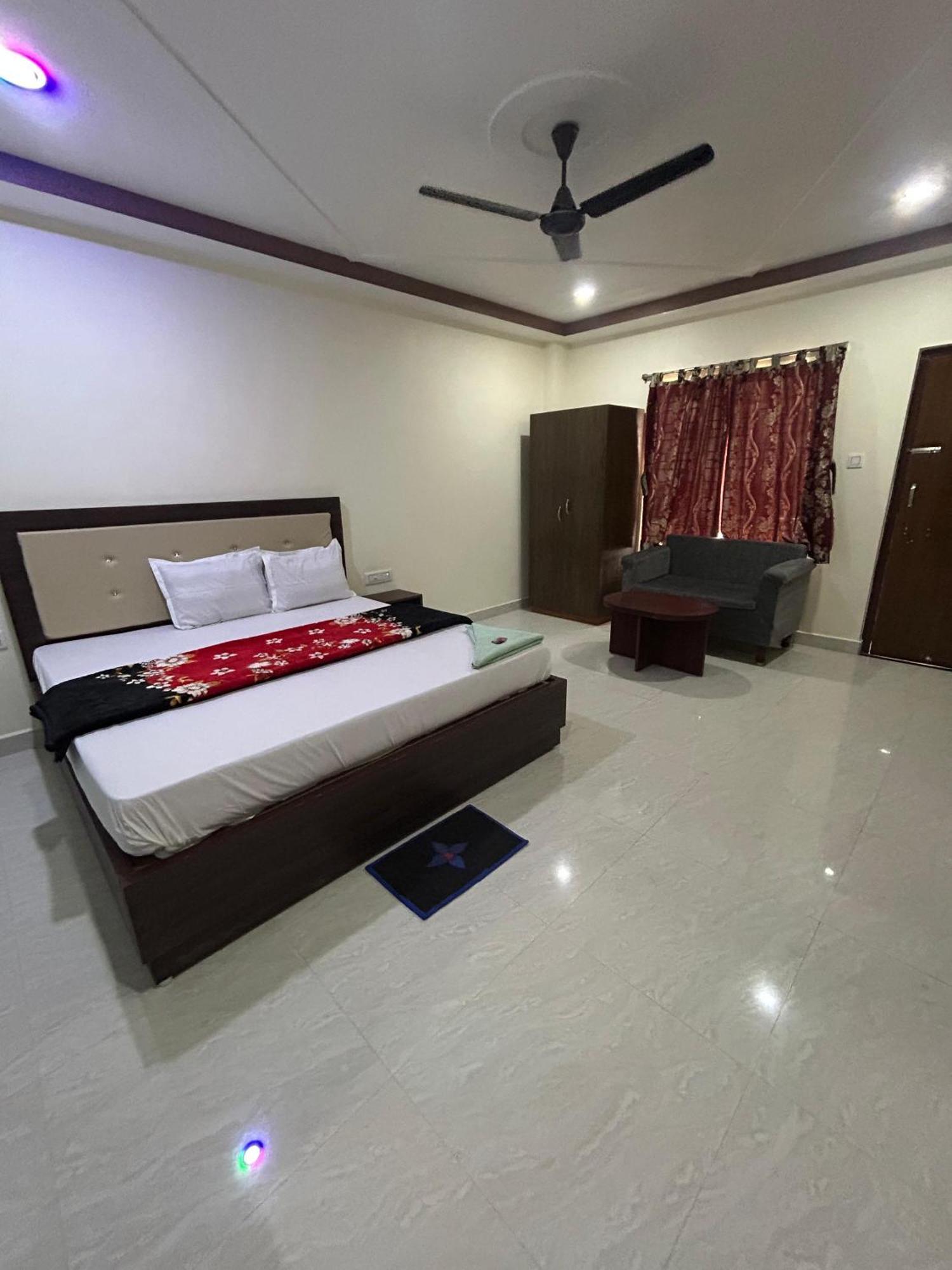 Prantik Hotel And Resorts Tajpur Exterior photo